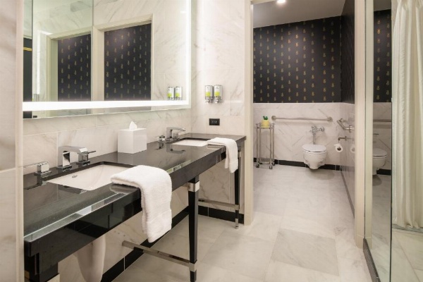 Staypineapple, An Elegant Hotel, Union Square image 10