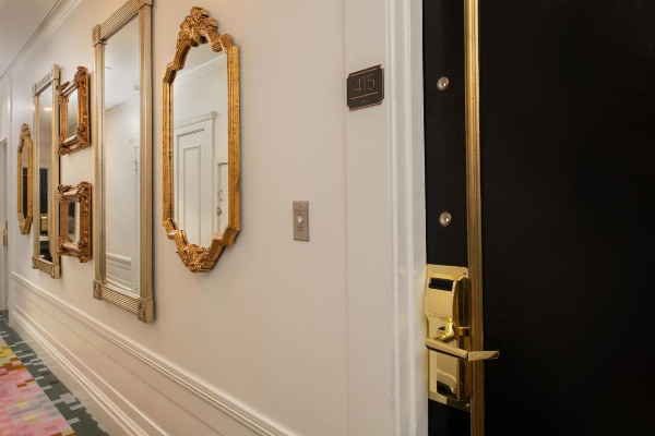 Staypineapple, An Elegant Hotel, Union Square image 6